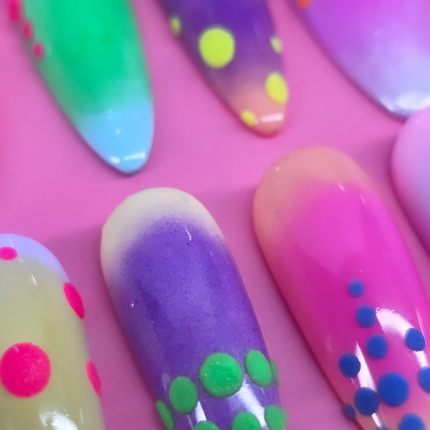 Electric Candy Dots🟢🔵🟠